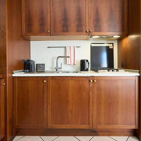 -Luminosa 5 Stars With Balcony- Wifi Netflix 15 Minutes From Duomo Apartment มิลาน ภายนอก รูปภาพ