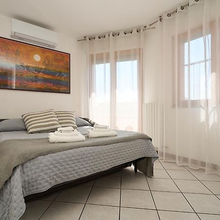 -Luminosa 5 Stars With Balcony- Wifi Netflix 15 Minutes From Duomo Apartment มิลาน ภายนอก รูปภาพ