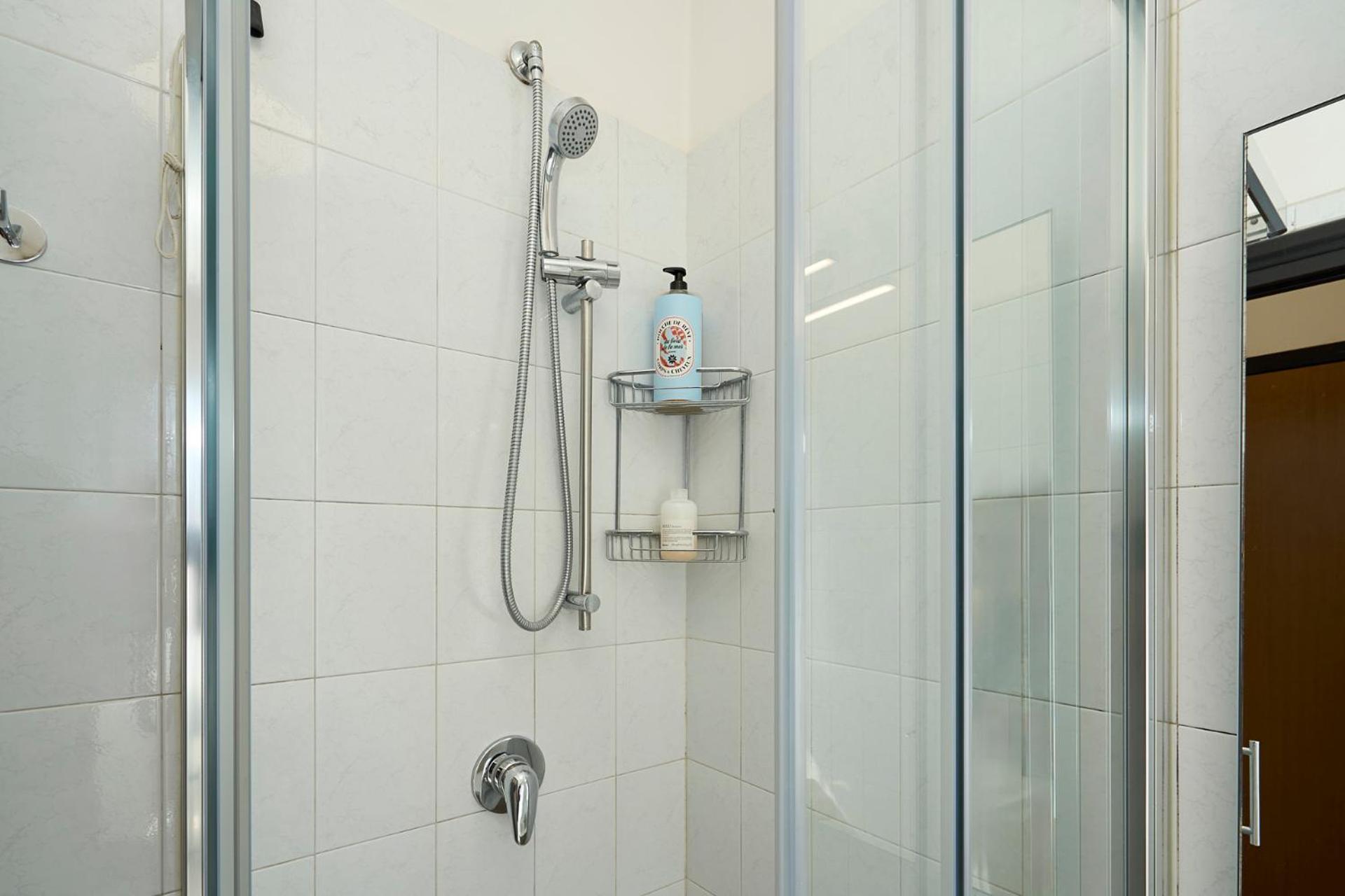 -Luminosa 5 Stars With Balcony- Wifi Netflix 15 Minutes From Duomo Apartment มิลาน ภายนอก รูปภาพ