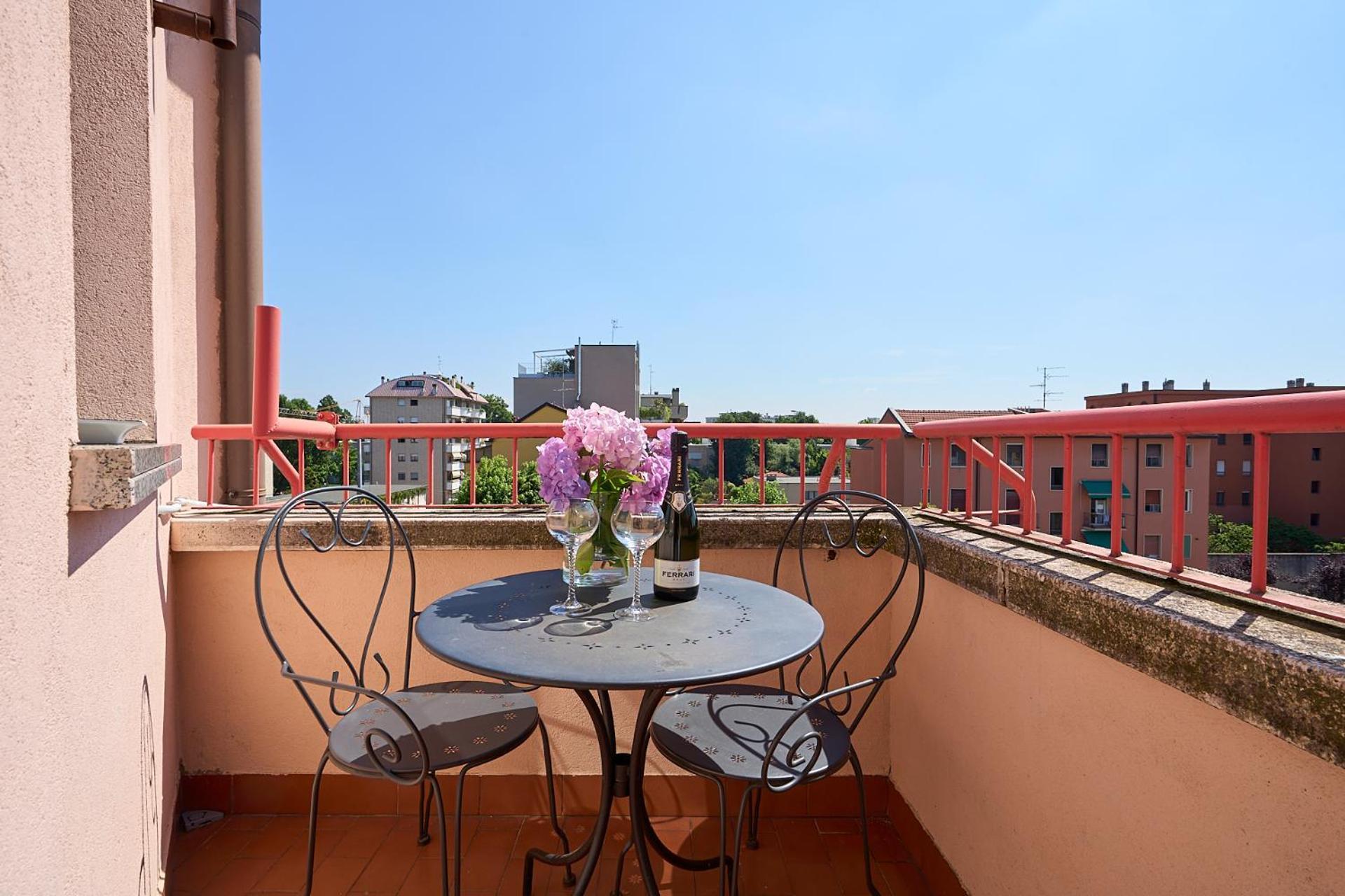 -Luminosa 5 Stars With Balcony- Wifi Netflix 15 Minutes From Duomo Apartment มิลาน ภายนอก รูปภาพ