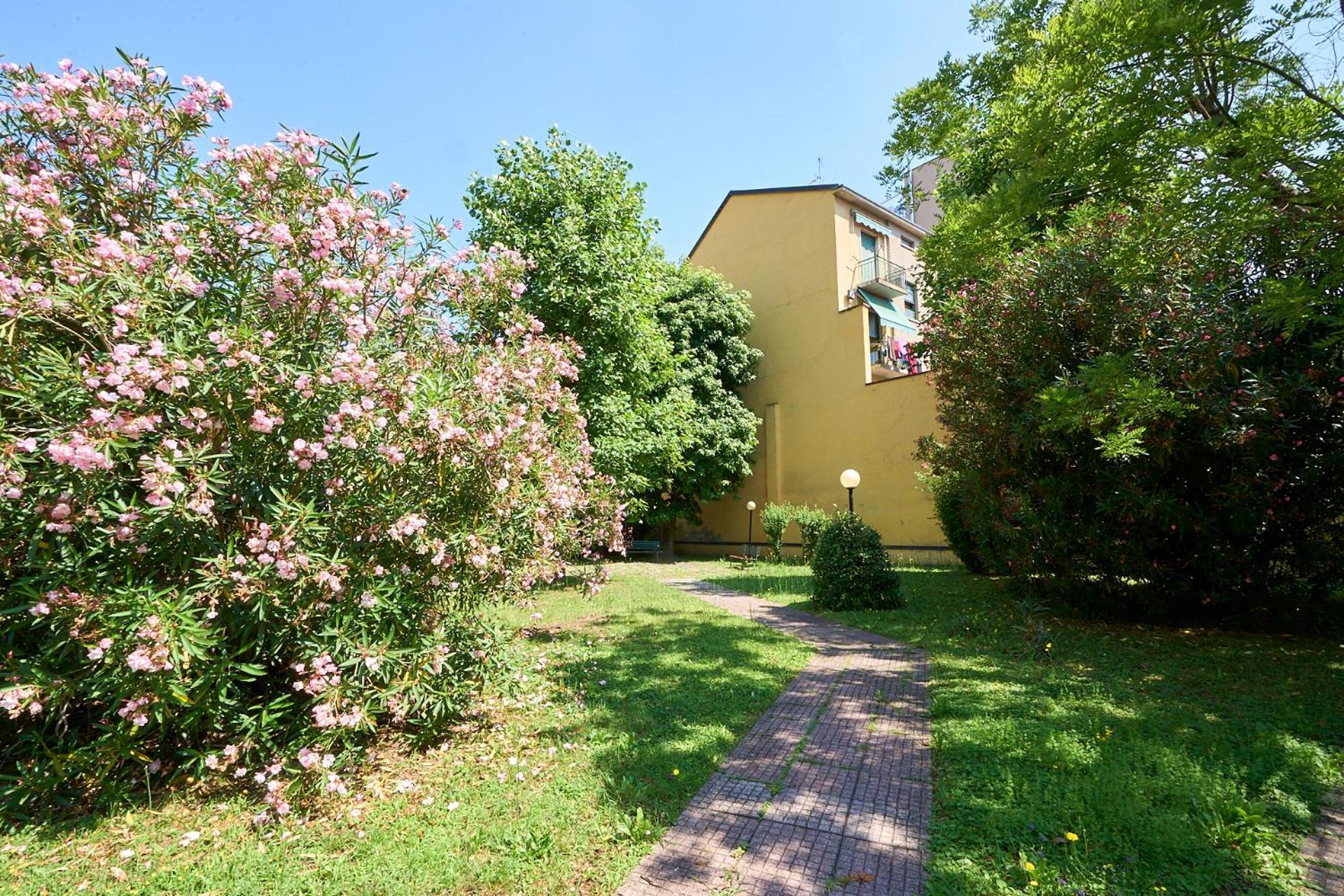 -Luminosa 5 Stars With Balcony- Wifi Netflix 15 Minutes From Duomo Apartment มิลาน ภายนอก รูปภาพ
