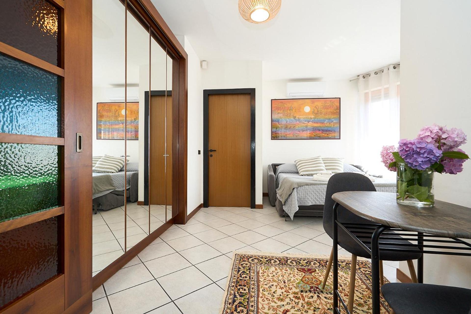 -Luminosa 5 Stars With Balcony- Wifi Netflix 15 Minutes From Duomo Apartment มิลาน ภายนอก รูปภาพ